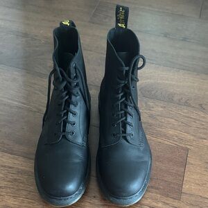 Dr Martens Black Leather Men's Boots size 11